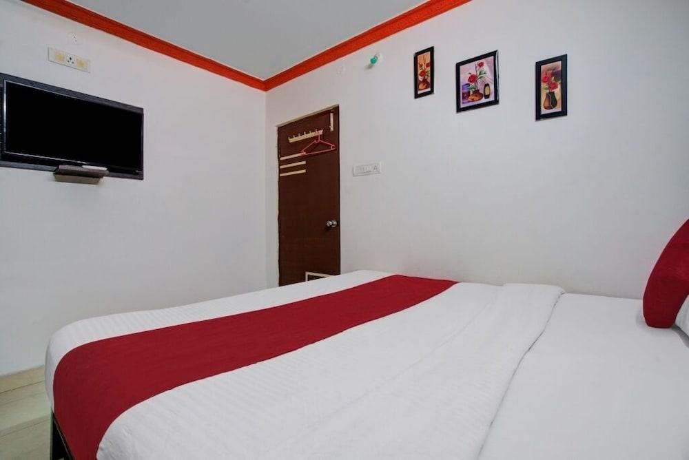 iROOMZ Hotel Silver Moon