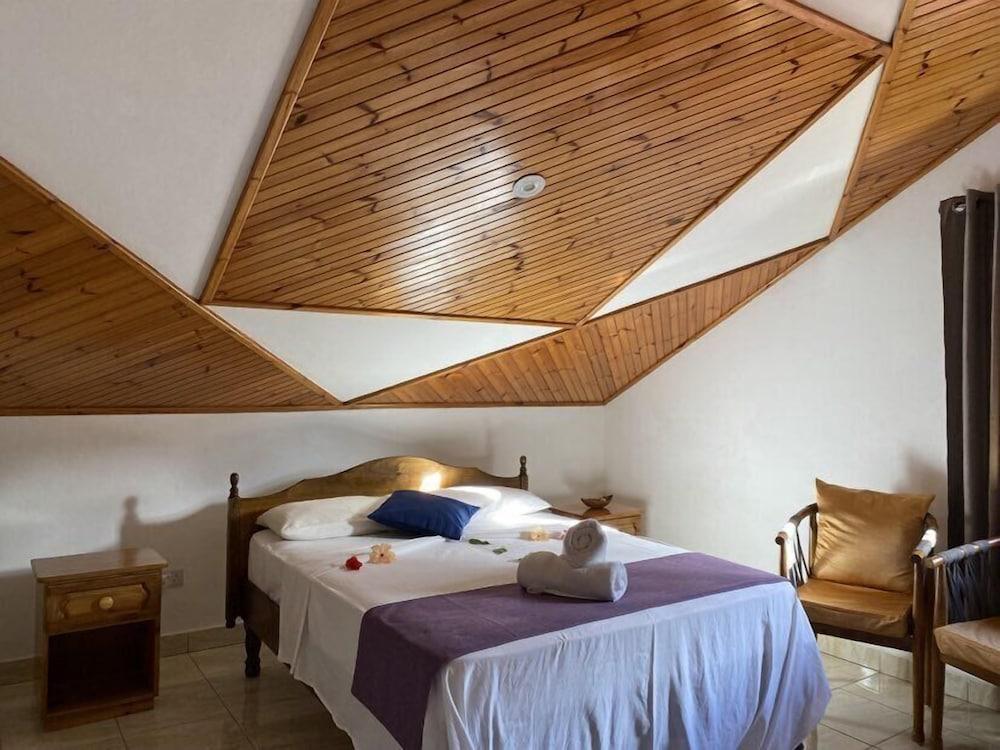 La Source Self Catering