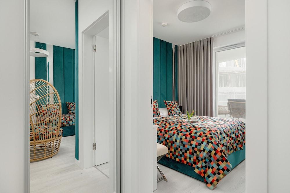 Turquoise Apartment Rogowo by Renters
