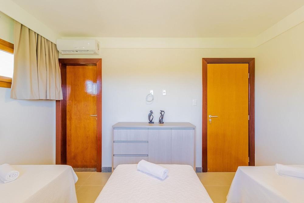 PF55 Ótima Casa 4 Suítes -Praia do Forte