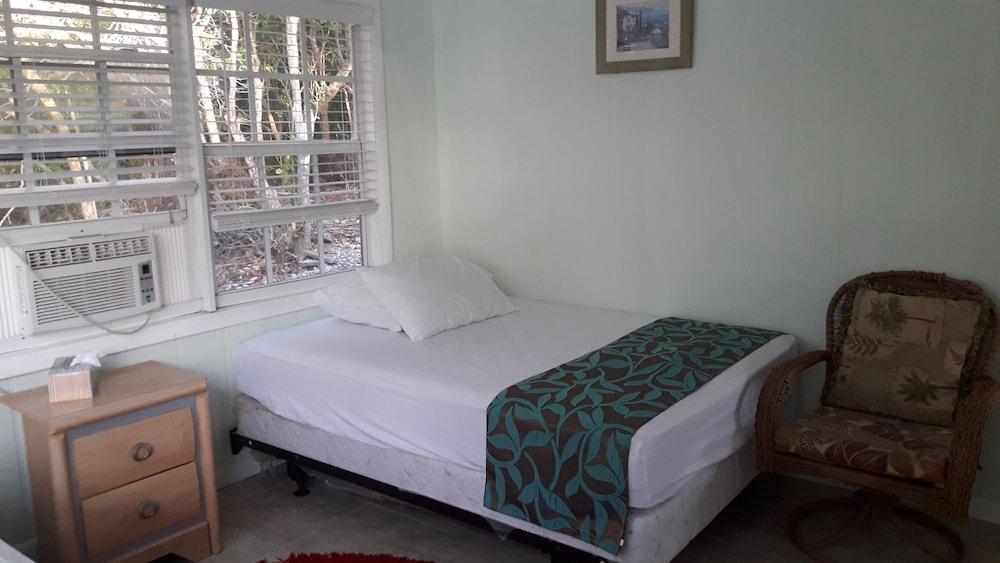 PARADISE CREEK COTTAGES