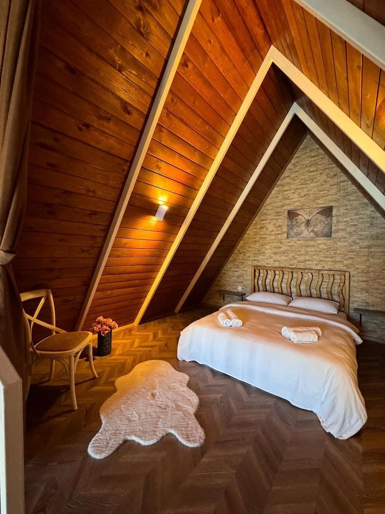 Maşukiye Pink House Bungalow