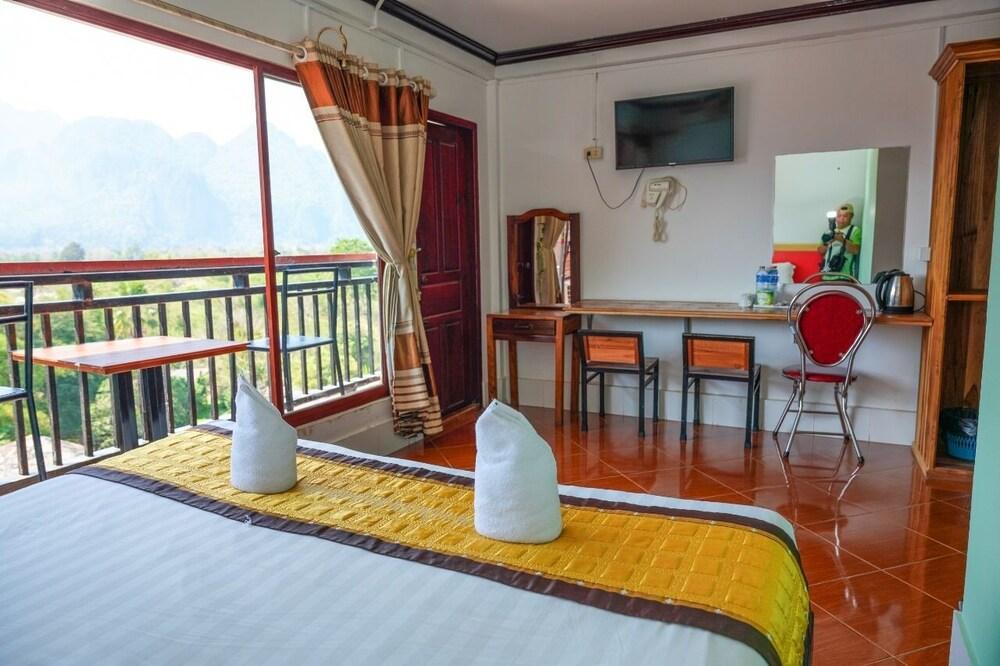 Bountang Mountain View Riverside Hotel