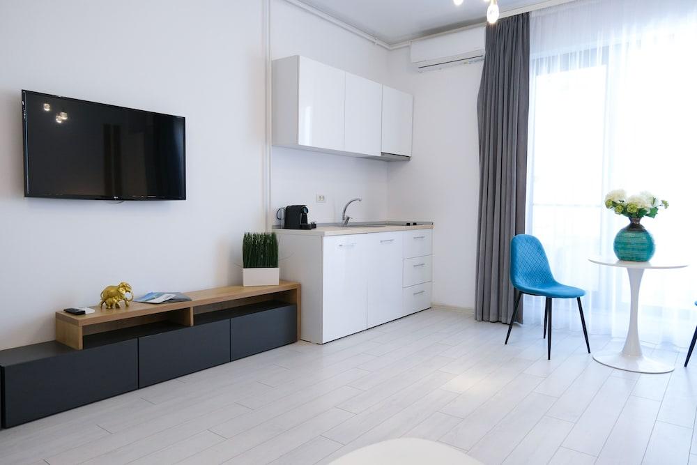 Hotel Building Stefan