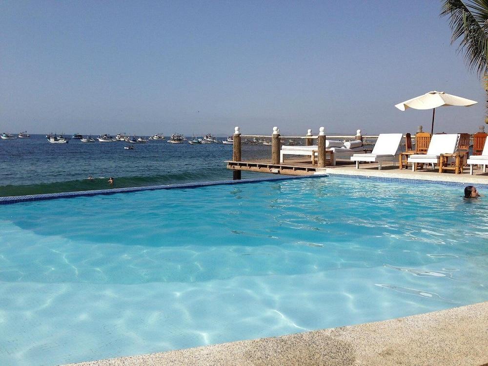 Hotel Grandmare & Bungalows