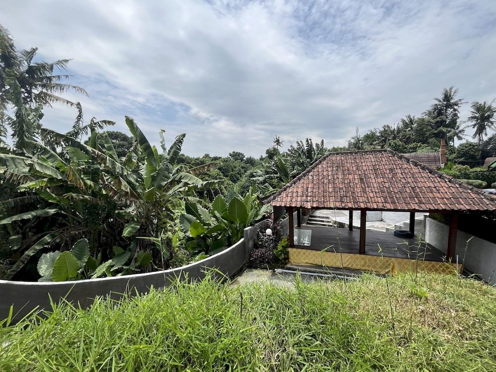 Belvilla Darshana Bali Zoo