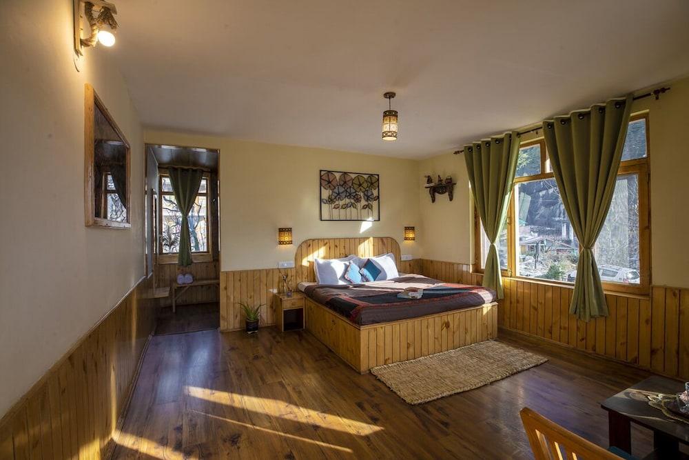 Ride Inn Cafe and Resort