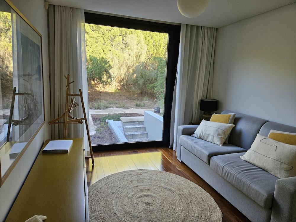 Tr ia Beach House With Pool