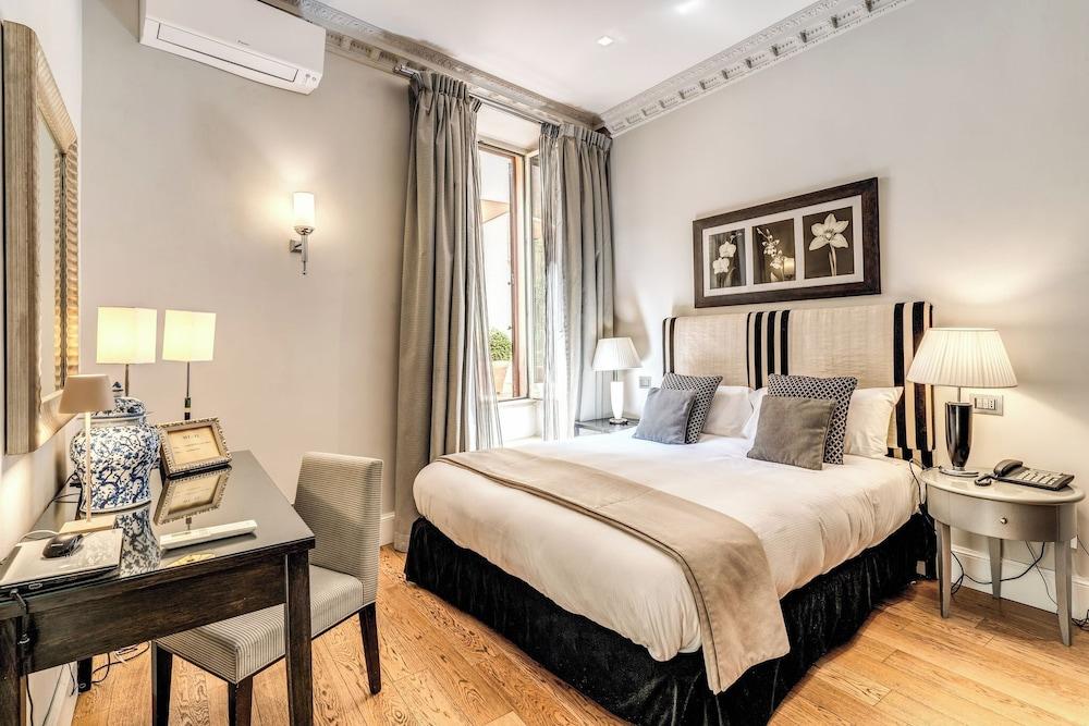 Via Napoli apartment