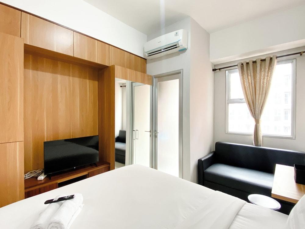 Cozy And Simply Studio Transpark Juanda Bekasi Timur Apartment