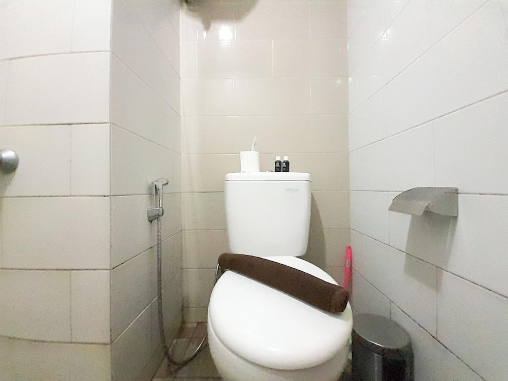 Comfy And Tranquil Studio Taman Melati Sinduadi Apartment