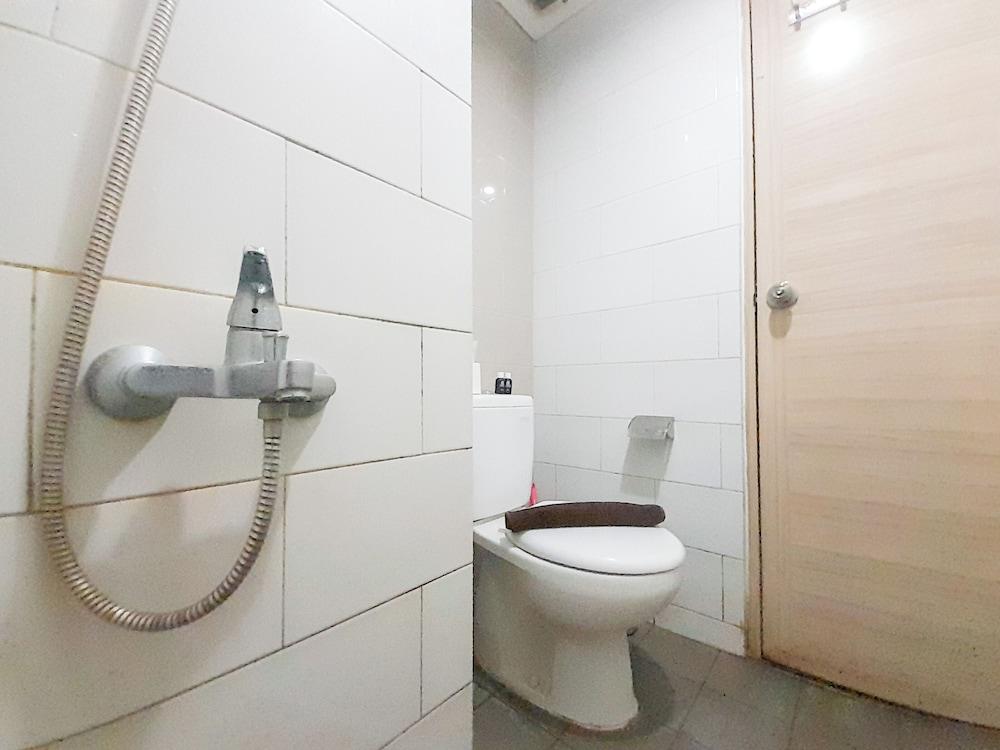 Comfy And Tranquil Studio Taman Melati Sinduadi Apartment