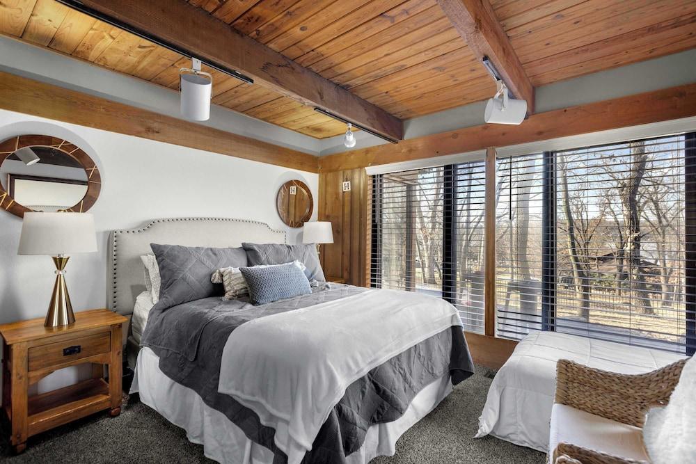 Cedar Nest Experience Ozark Magic in Sunrise Beach