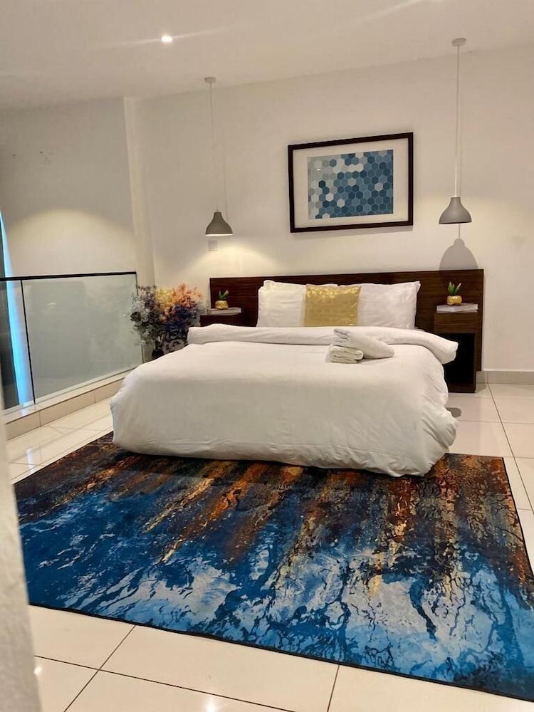 EBS legend one bedroom dupulex