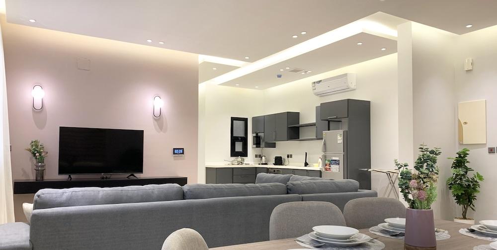 Kease Mughrizat E-2 Royal touch  AZ27