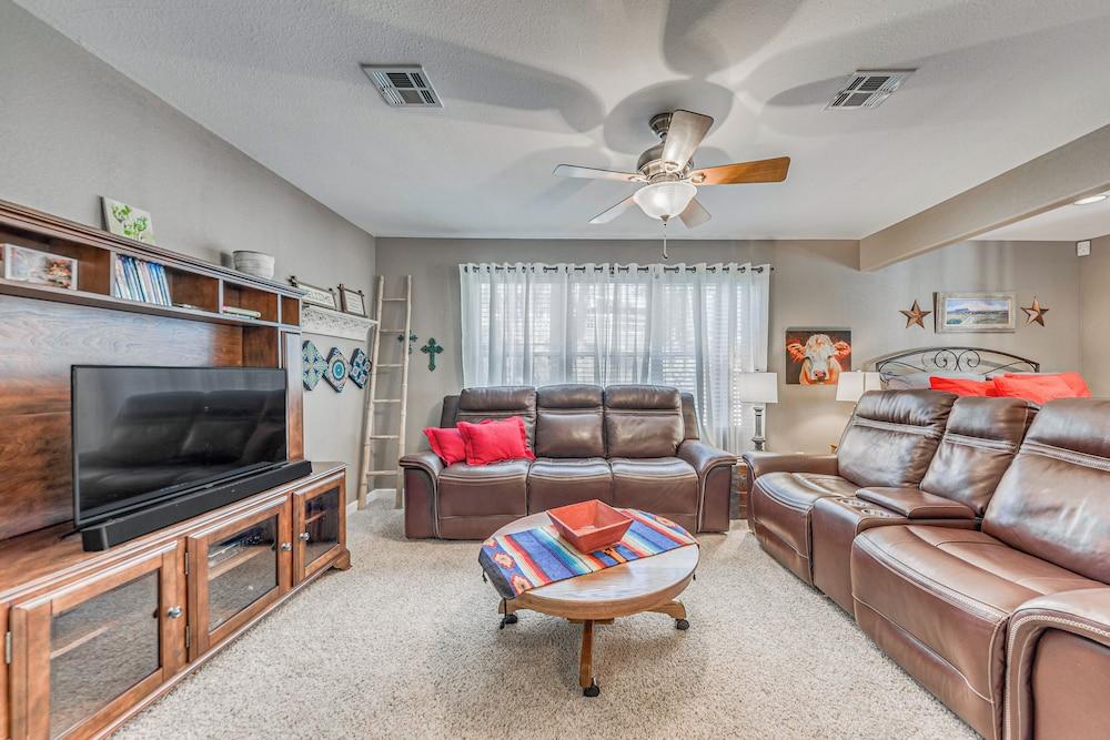 Ruidoso Mountain Cabin w/ Deck, 1 Mi to Hiking