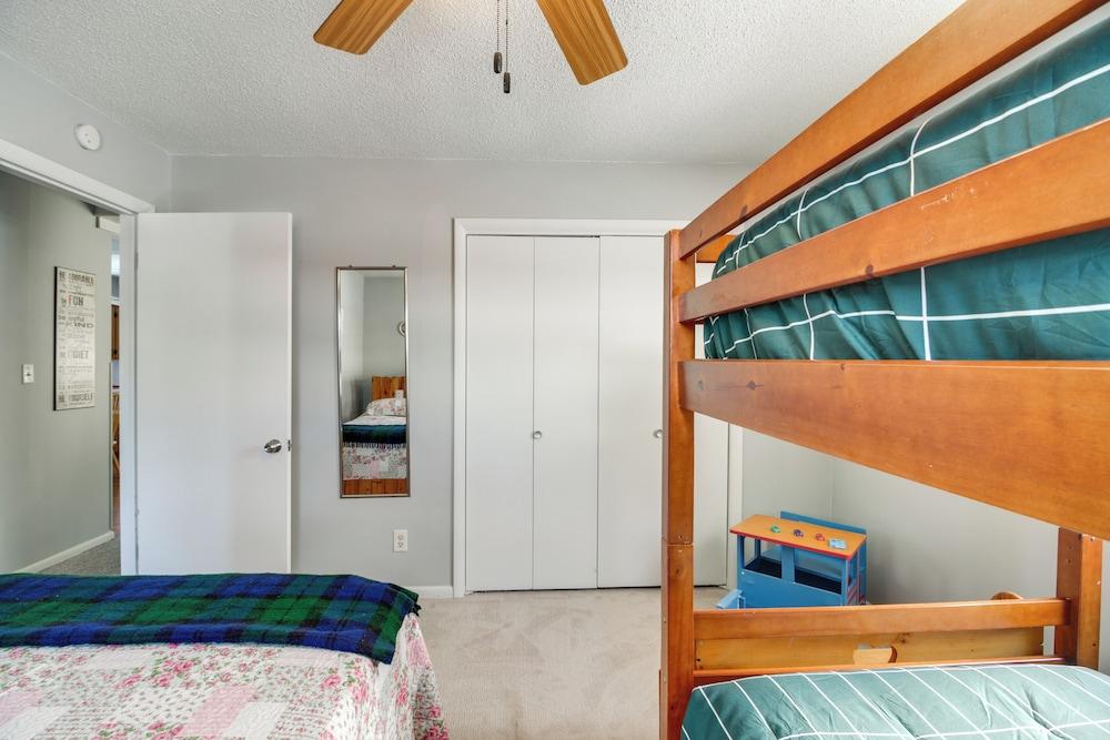 Family-friendly Home w/ Fire Pit in Pine River