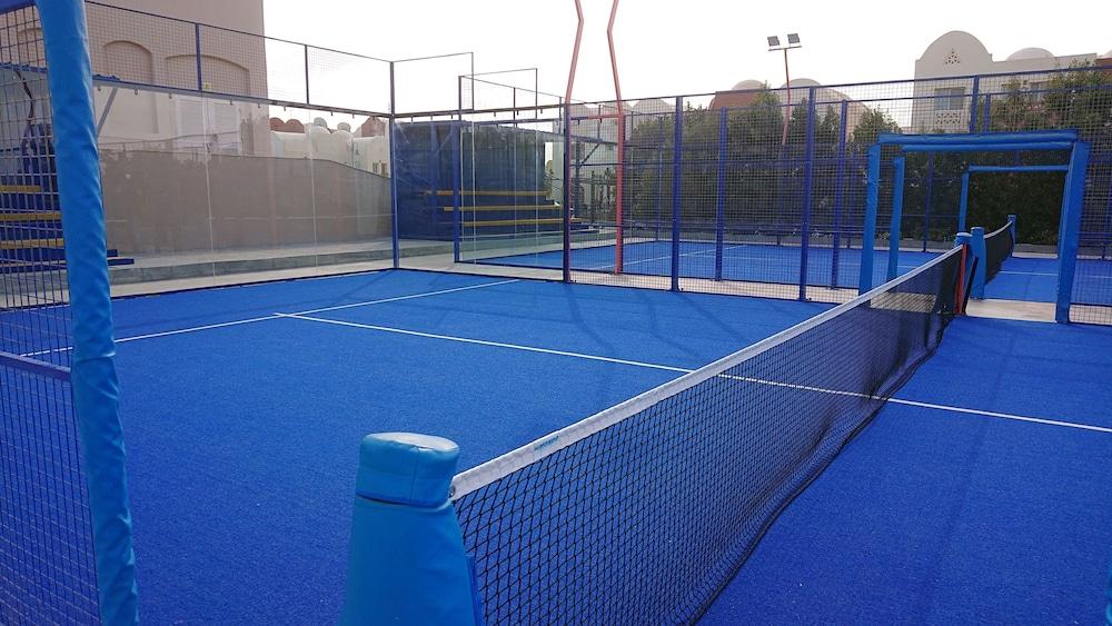 Remarkable 2-bed Apartment in Makadi Heights