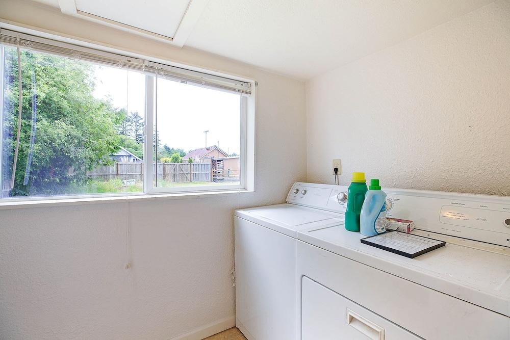 Crabbin Cabin Westport