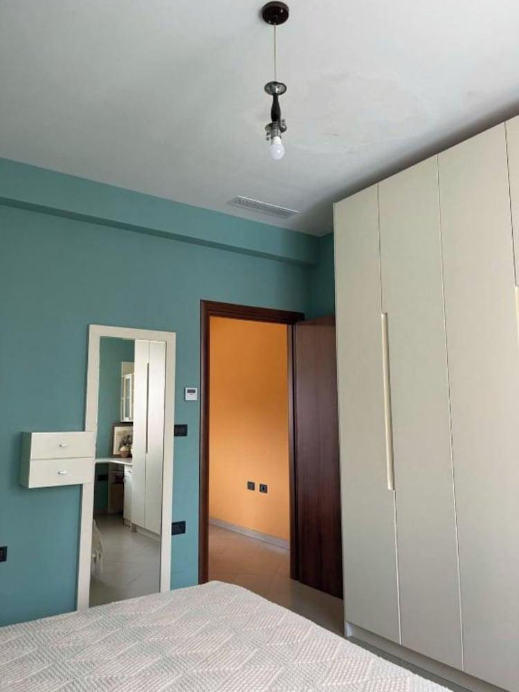 Kalpazo Tirana Vila 313