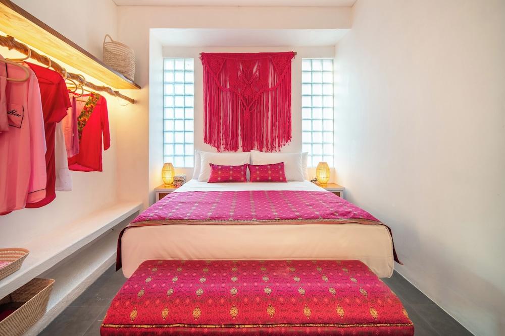 PinkPrivate Balangan - for Cool Adults Only