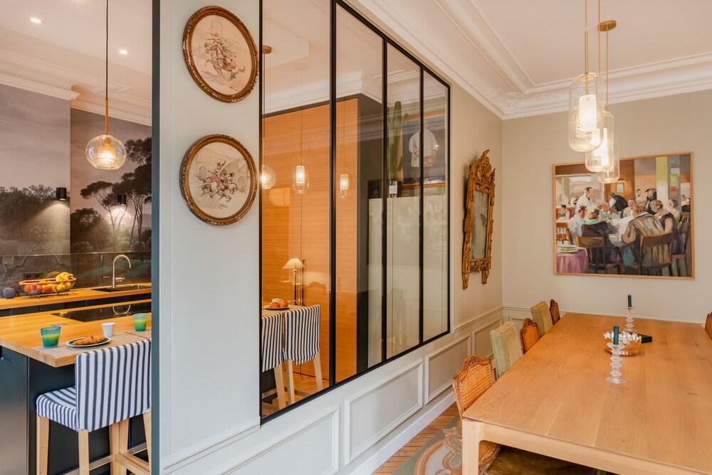 Paris Wagram Design Residence