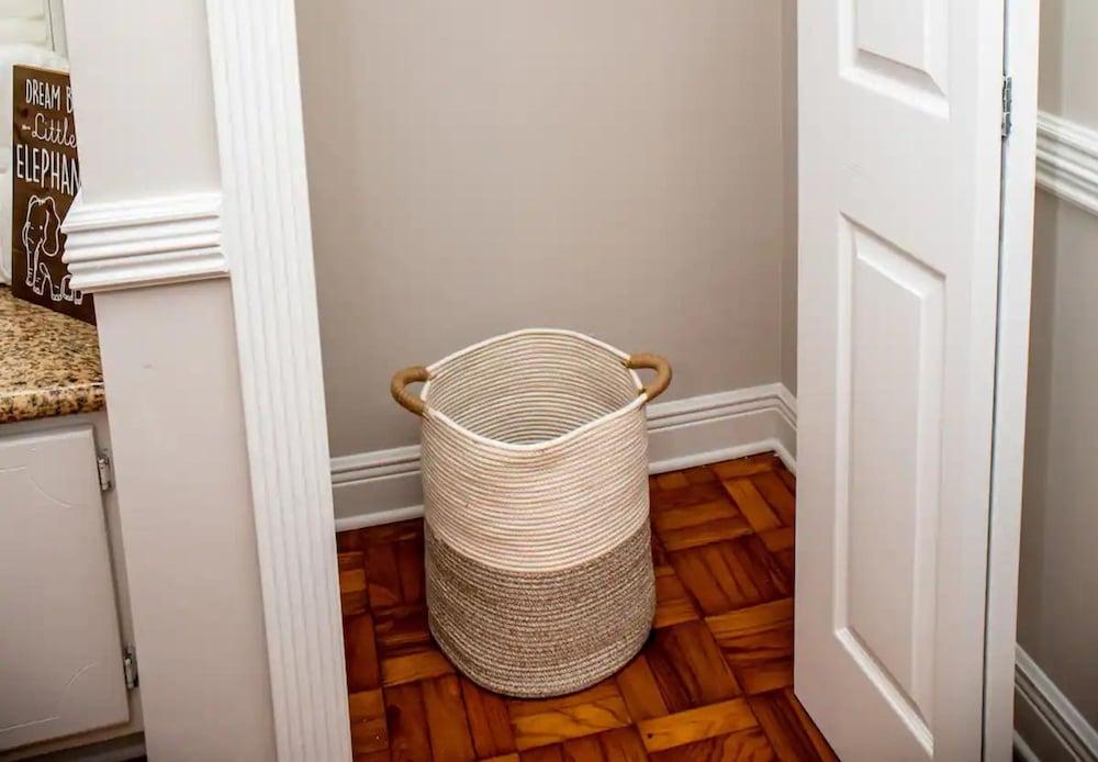 1BR Mobile Condo with Community Pool