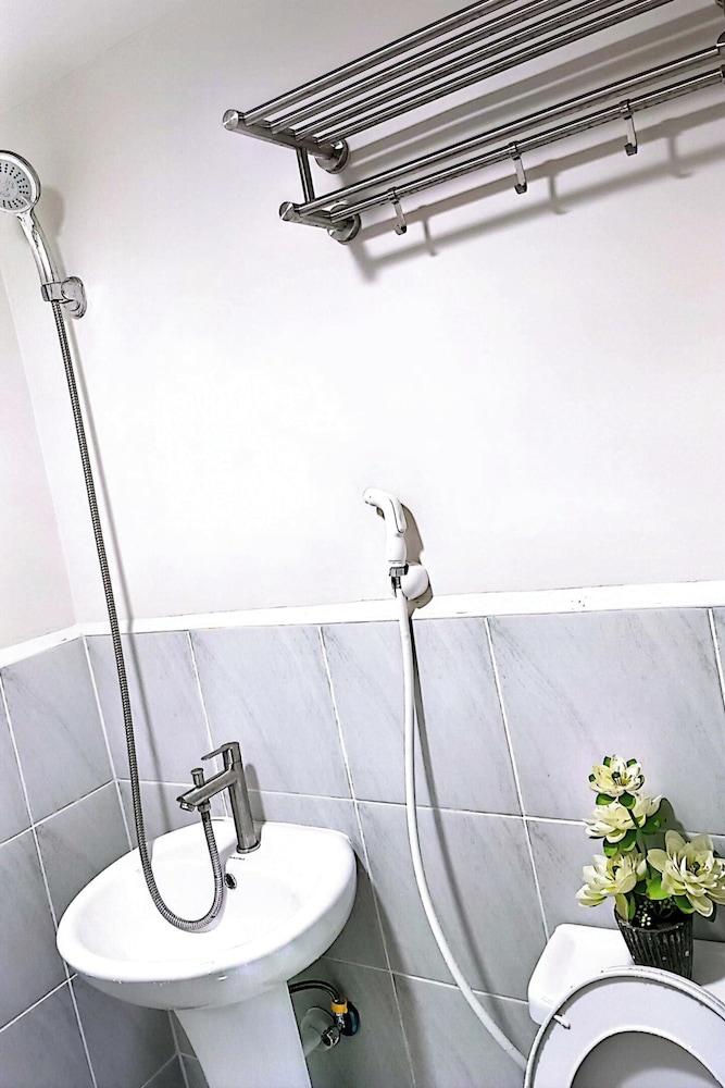 Tropical Paradise Getaway in Lapu-lapu City