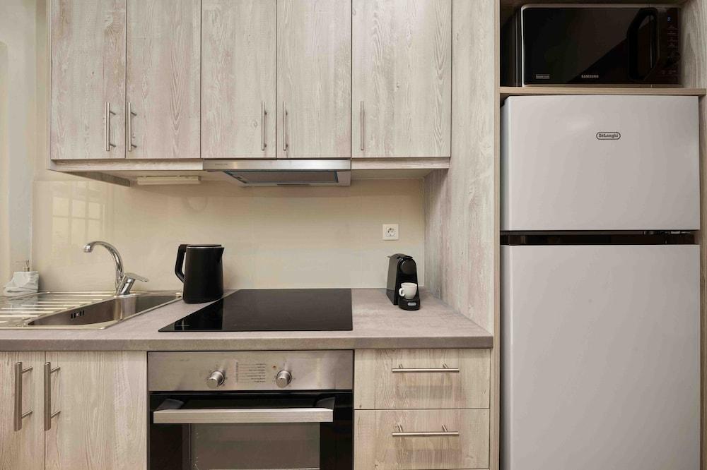 Yard Studio by Corfuescapes