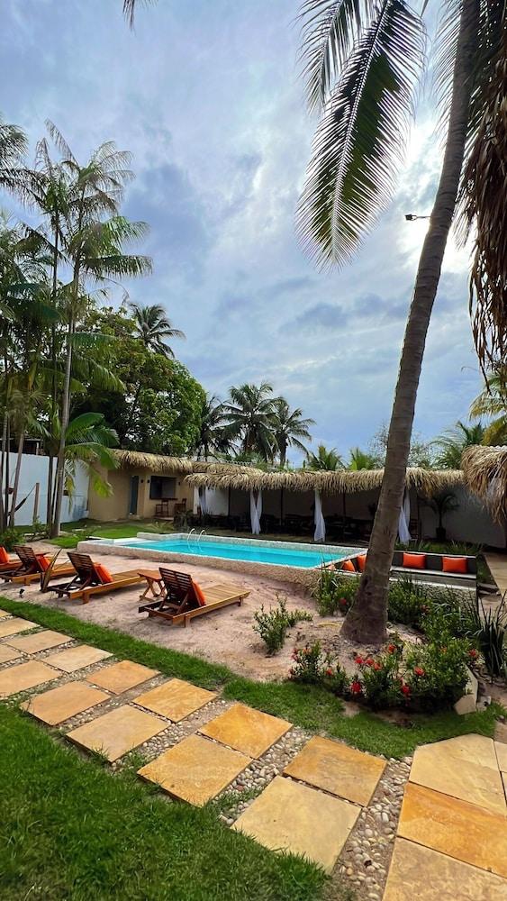 VILA LITORANEA HOTEL