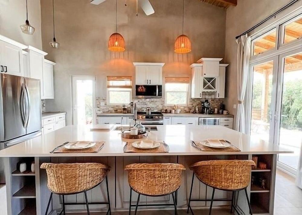 Paradise Cove 3 Bedroom Home