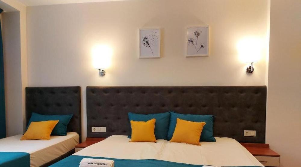 Sharkov Family Hotel