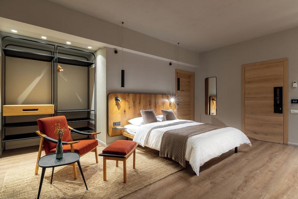 Maison Bucarest Apartments by Olala Homes