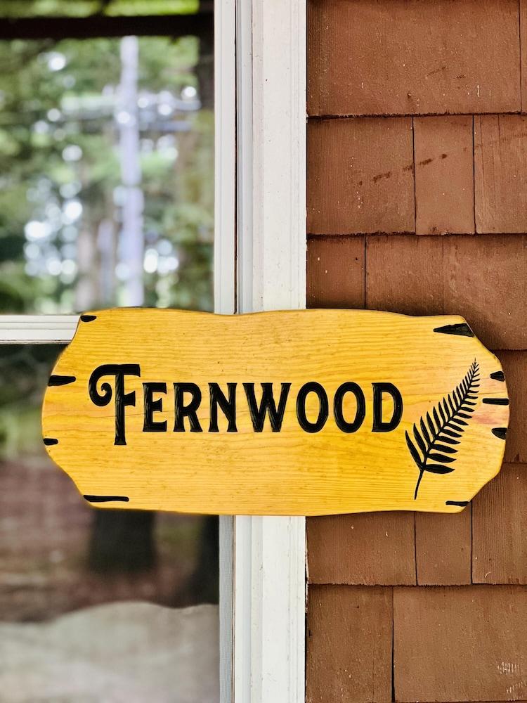 Fernwood Cottage A Poconos Retreat