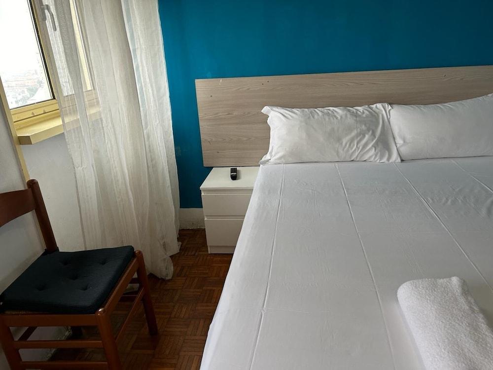 VENICE NIGHT6 DOUBLE ROOM SHARED TOILETA