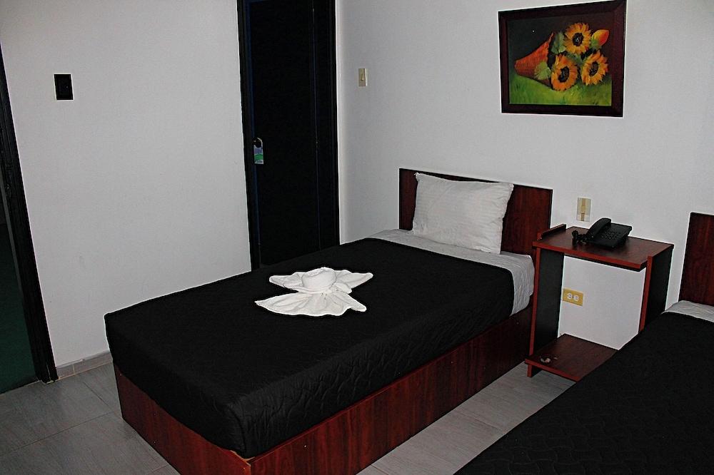 hotel el duque internacional