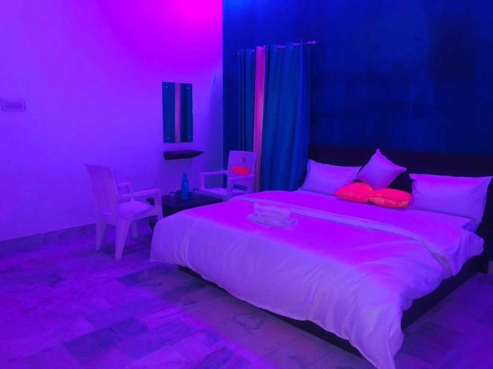 Goroomgo Devmahal Jodhpur