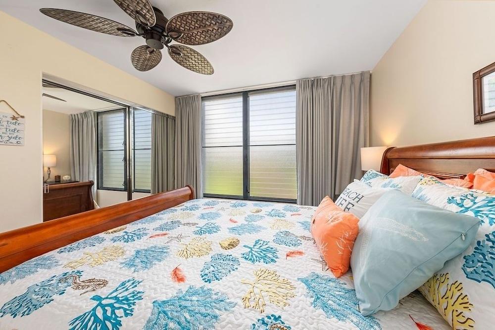 Kihei Akahi C202 2 Bedroom Condo by RedAwning