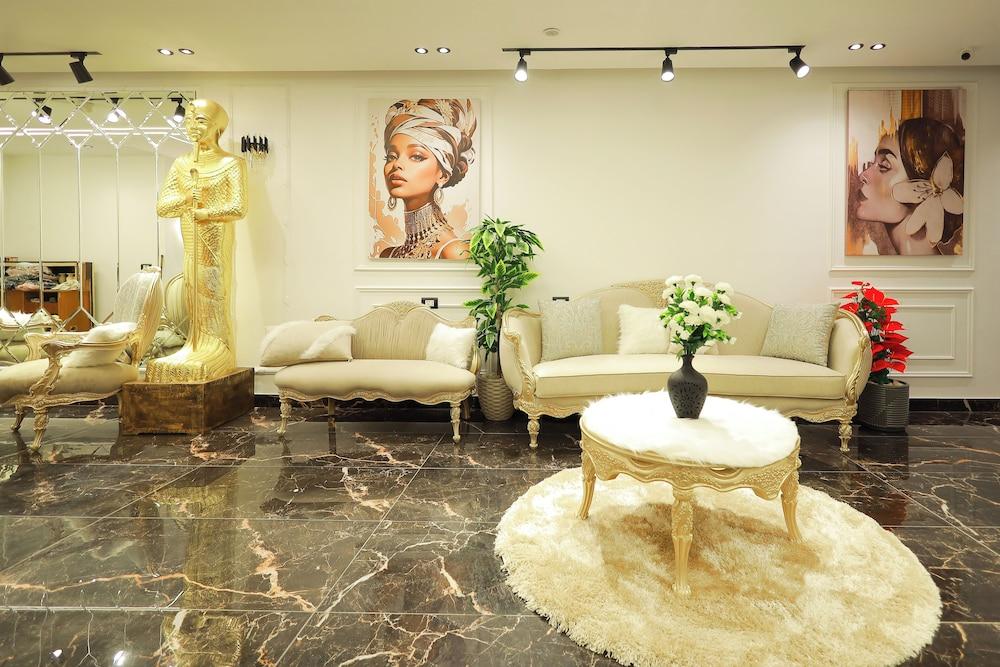 The Muse Pyramids INN