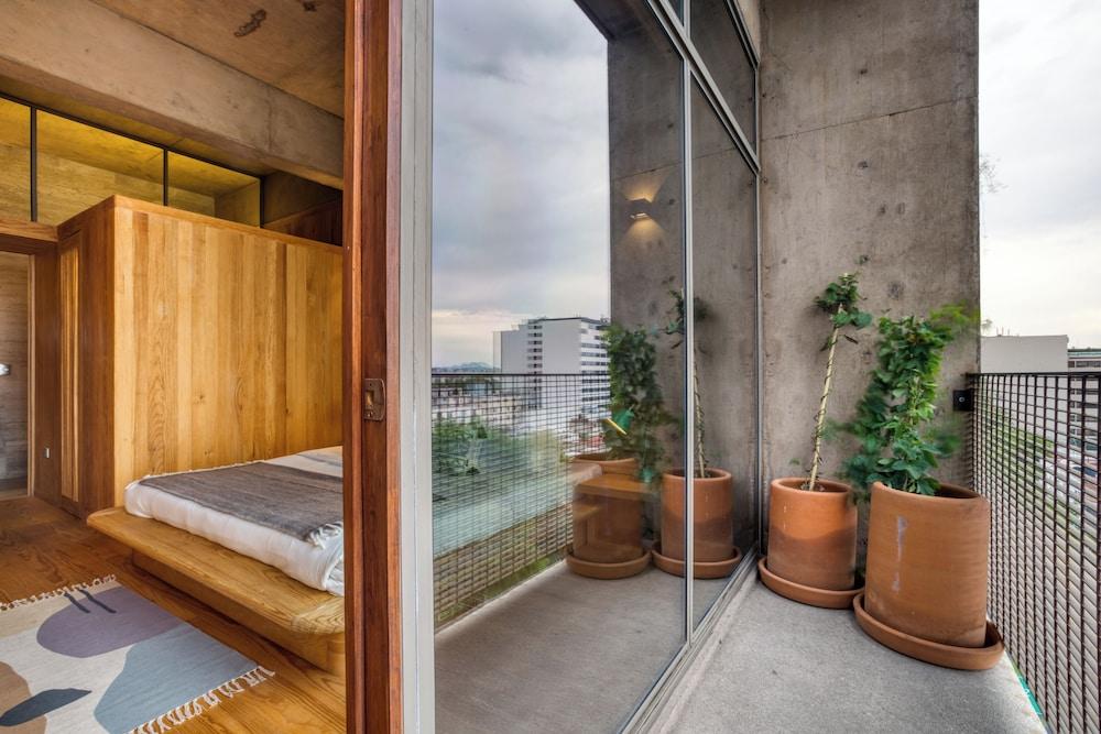 SAN LUIS POTOSI by Mr. W