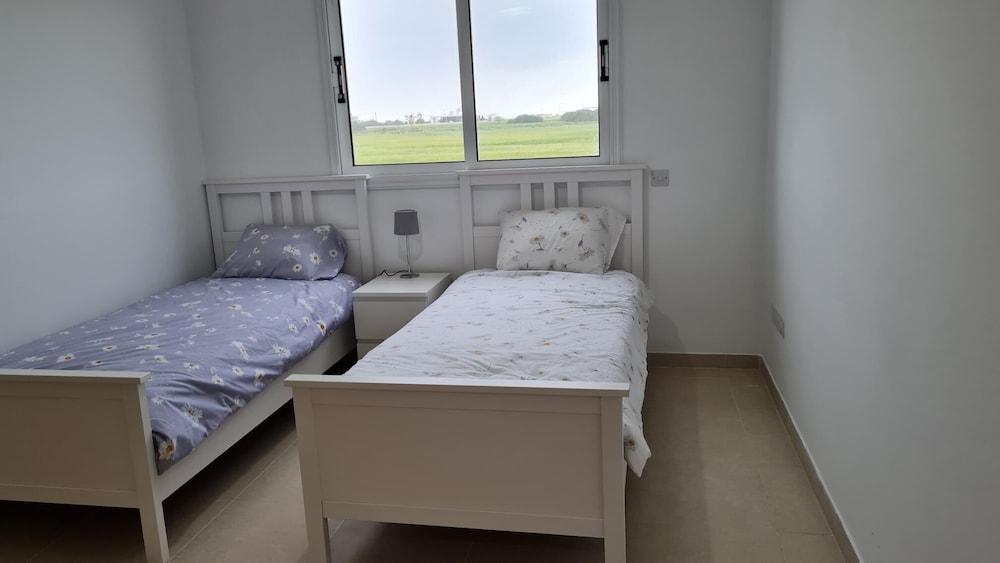 Spacious 2-bed Apartment in Sotira With Pool