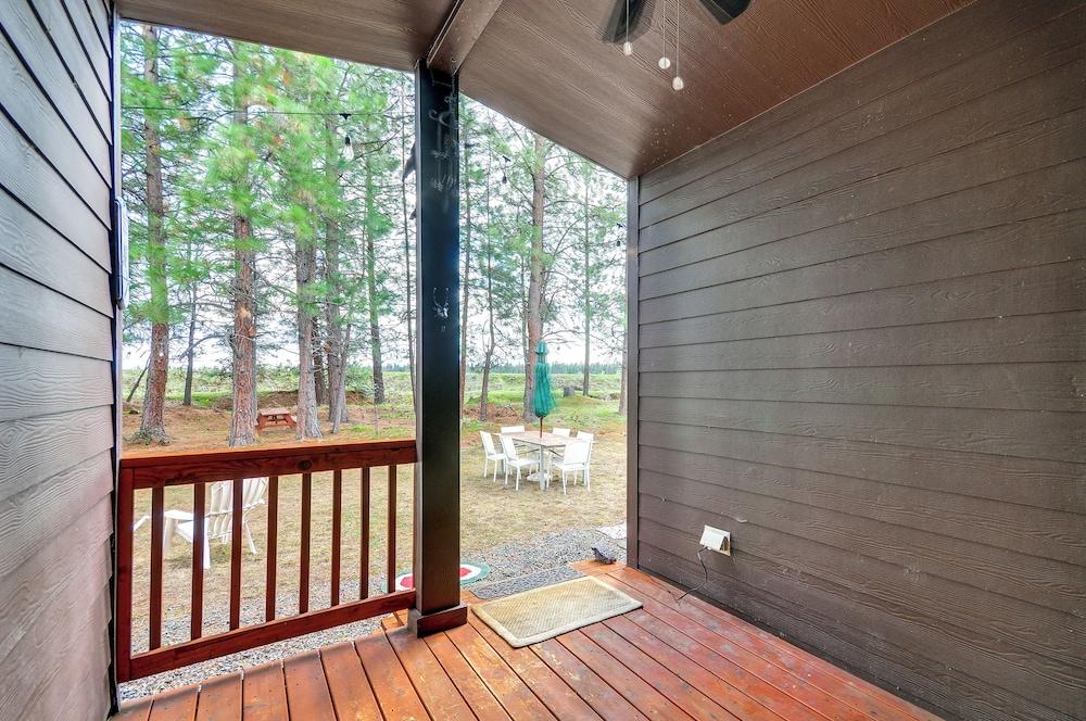 Oregon Cabin on Pine Hollow Reservoir w/ Mtn View!