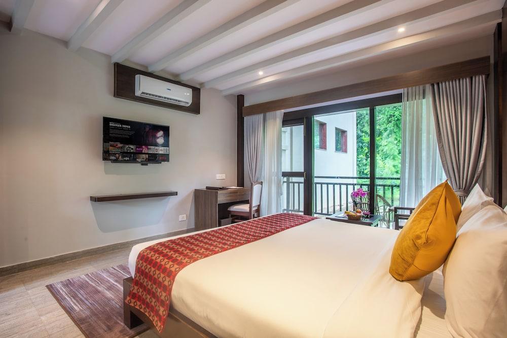 Regenta Resort & Spa By Riverside, Chitwan