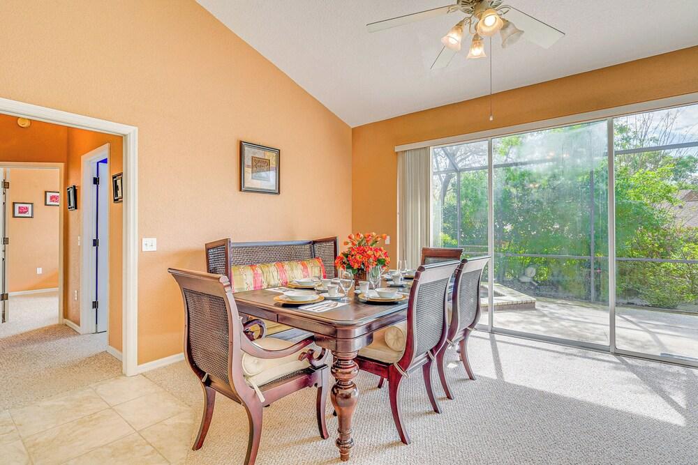 1 Mi to Rainbow Springs State Park: Home w/ Lanai!