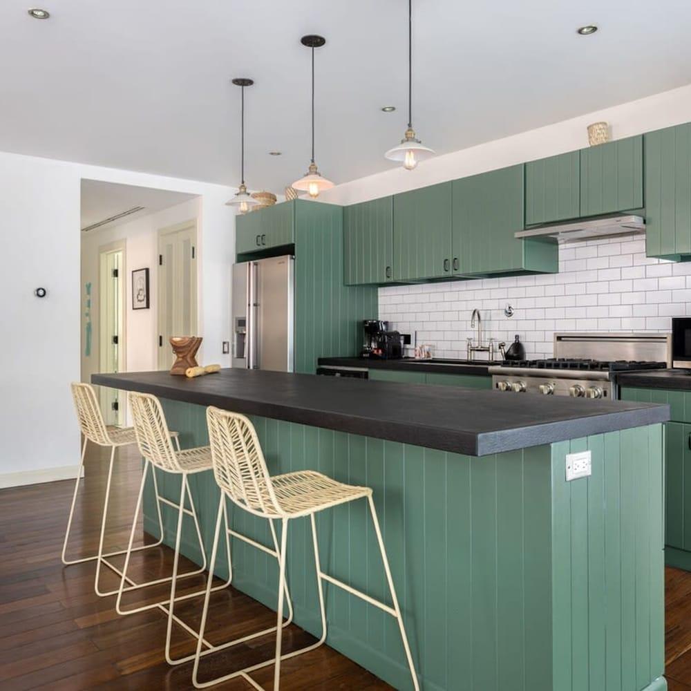 w Modern 2BR in Casco Viejo