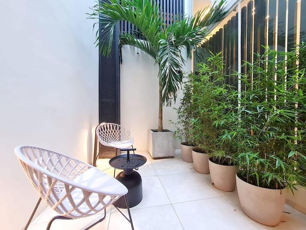 w Urban 1BR With Pool In Casco Antiguo