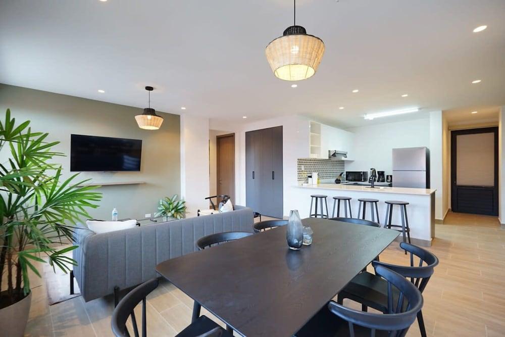 w Beautiful 2BR in Casco Viejo