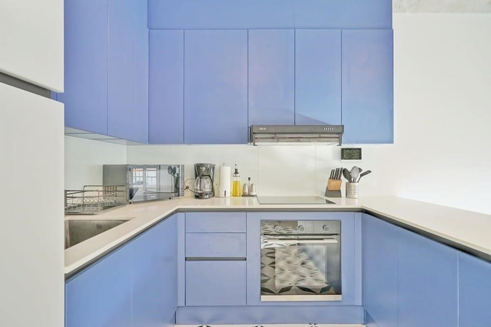 w Picturesque 2BR in Plaza Herrera