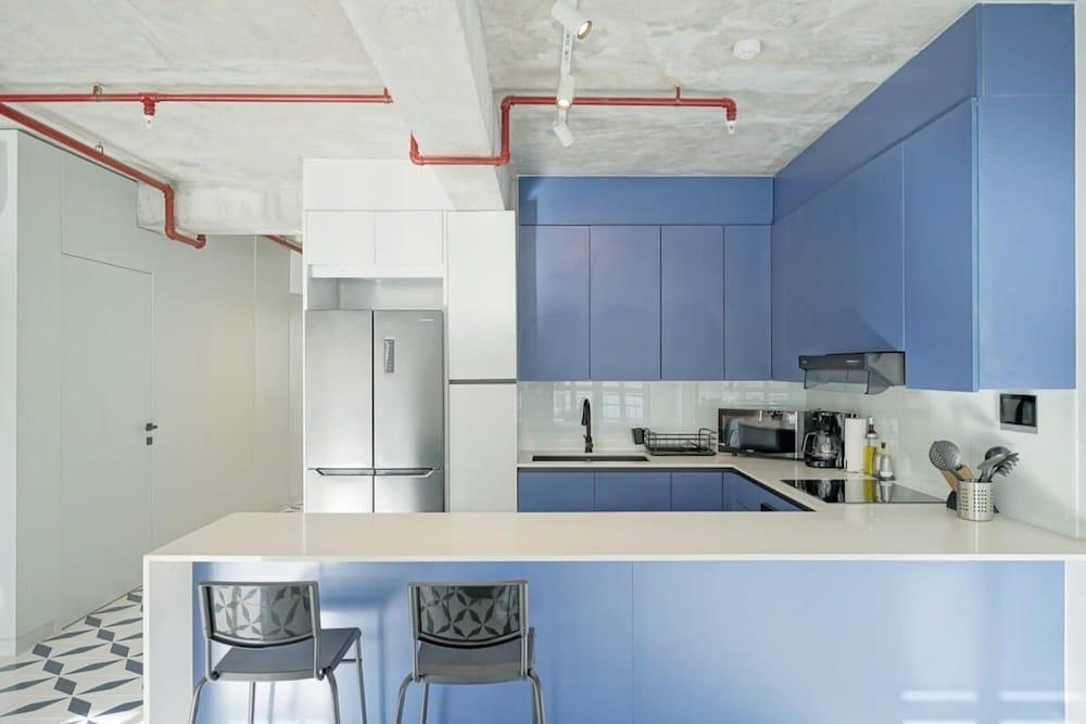 w Picturesque 2BR in Plaza Herrera