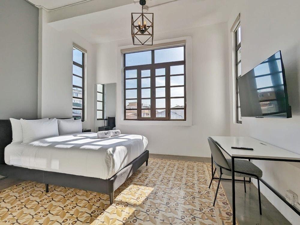 w Charming 1BR in Casco Viejo